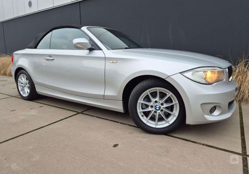 BMW 1 Serija, 2011