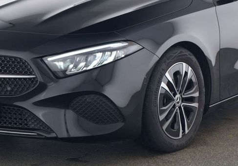 Mercedes-Benz A 180, 2025