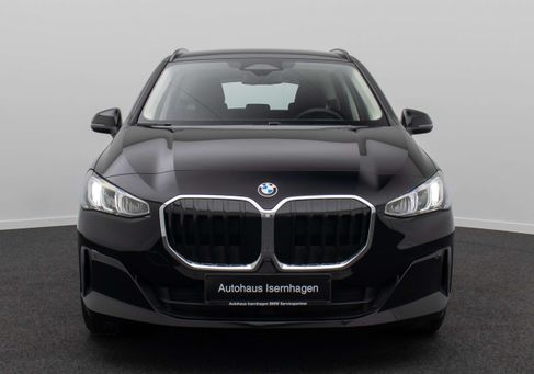 BMW 216, 2025