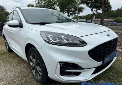 Ford Kuga, 2021 3