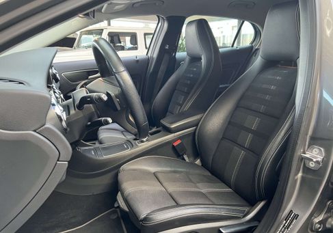 Mercedes-Benz GLA 220, 2019