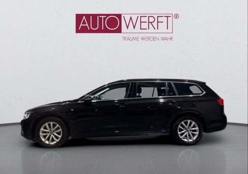 Volkswagen Passat Variant, 2023 3