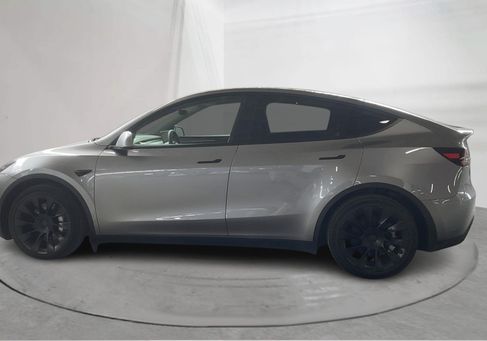 Tesla Model Y, 2024 2