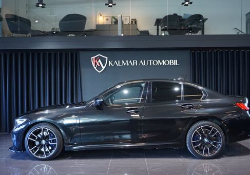 BMW 330, 2020