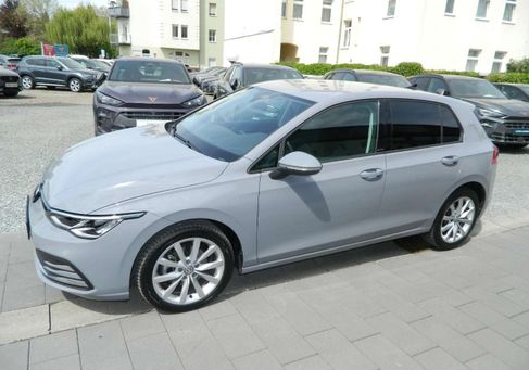 Volkswagen Golf, 2023 3