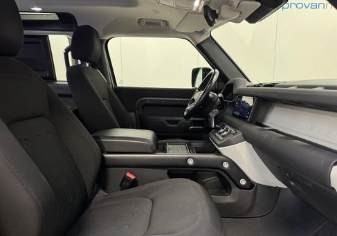Land Rover, 2022