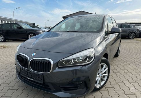 BMW 216, 2021