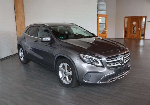 Mercedes-Benz GLA 220, 2017