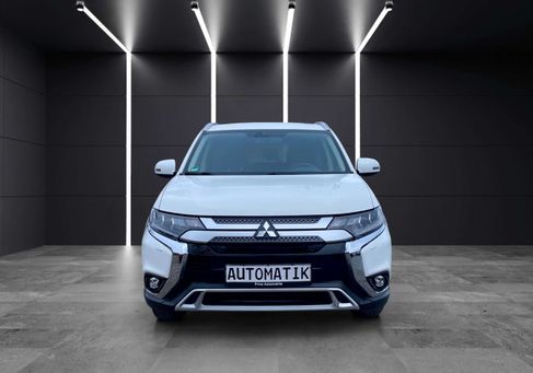Mitsubishi Outlander, 2019