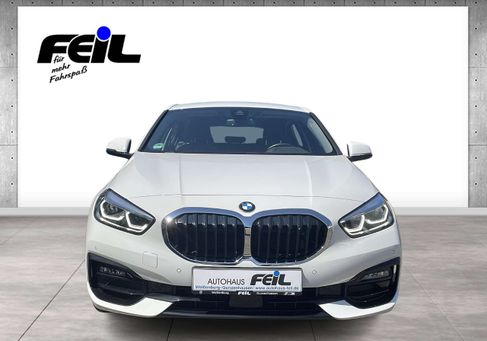 BMW 118, 2024