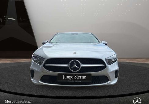 Mercedes-Benz A 200, 2021