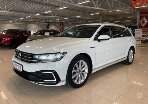 Volkswagen Passat Variant, 2021