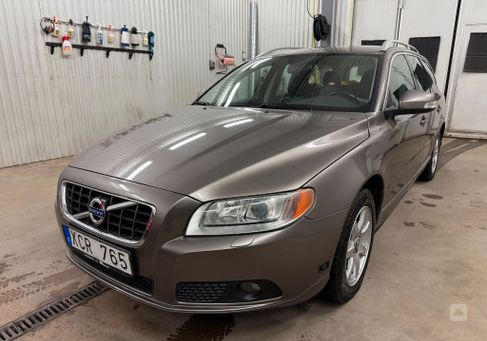 Volvo V70, 2010