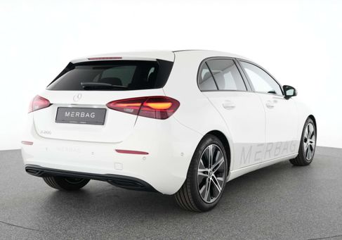 Mercedes-Benz A 200, 2025