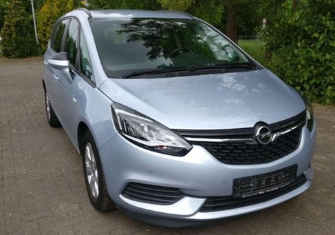 Opel Zafira, 2017