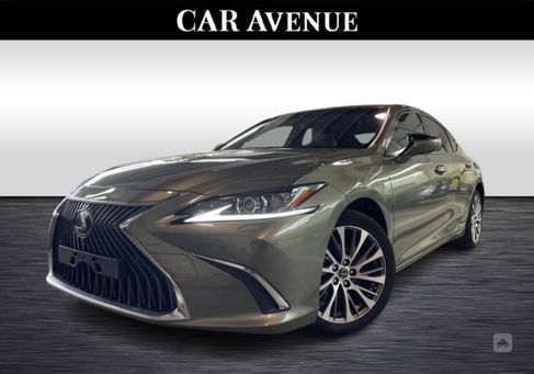 Lexus ES, 2020