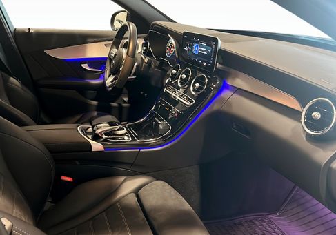 Mercedes-Benz C 300, 2021