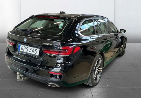 BMW 520, 2022 3