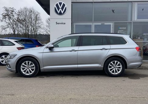 Volkswagen Passat Variant, 2022