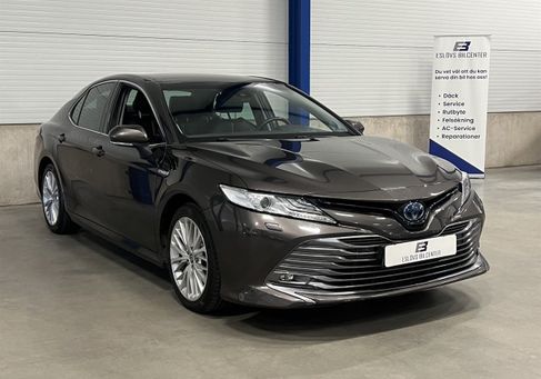 Toyota Camry, 2020