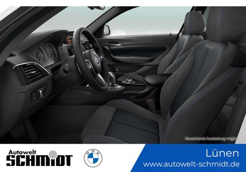 BMW 120, 2017