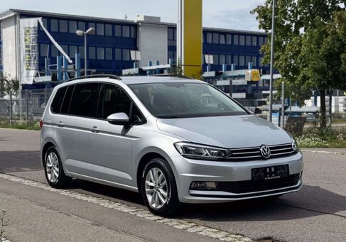 Volkswagen Touran, 2018 3