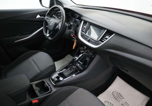 Opel Grandland X, 2020 3