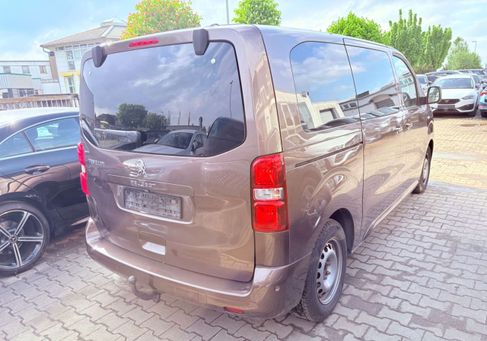 Peugeot Traveller, 2021