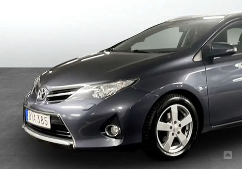 Toyota Auris Touring Sports, 2015