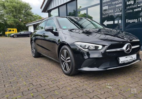 Mercedes-Benz CLA 180, 2021