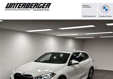 BMW 118, 2022