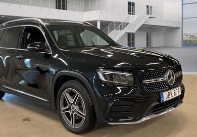 Mercedes-Benz GLB 200, 2025