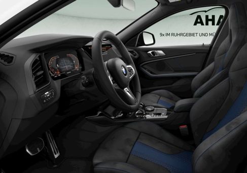 BMW 118, 2023