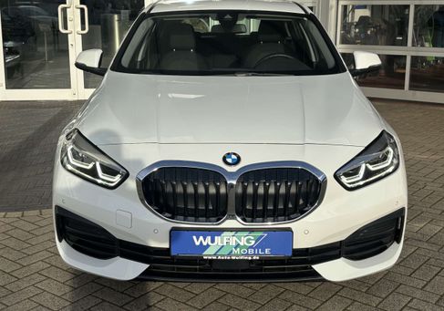 BMW 118, 2024