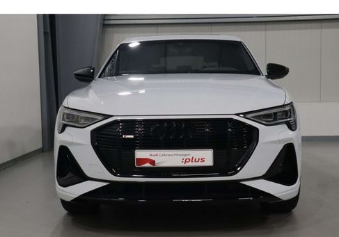Audi e-tron, 2022