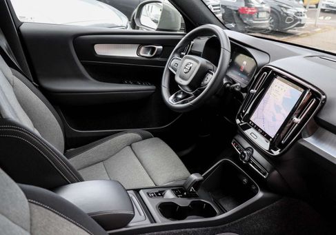Volvo XC40, 2024 3