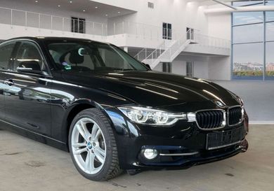 BMW 330, 2018