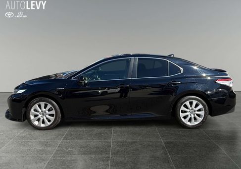 Toyota Camry, 2021 3
