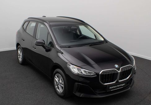 BMW 216, 2025