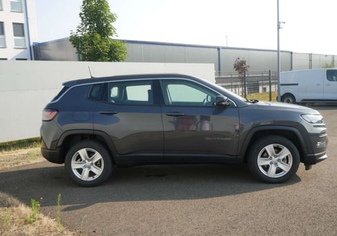 Jeep Compass, 2025 2