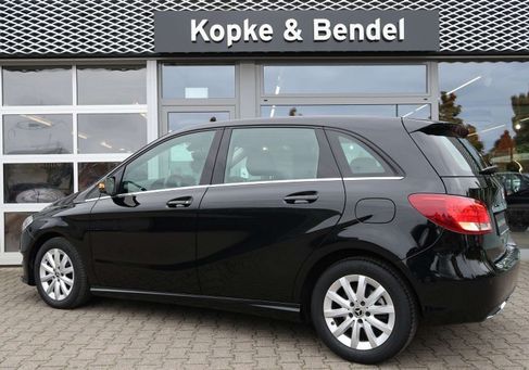 Mercedes-Benz B 180, 2017