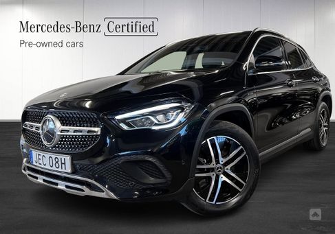 Mercedes-Benz GLA 250, 2021