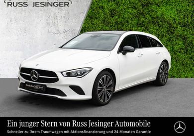 Mercedes-Benz CLA 200, 2022