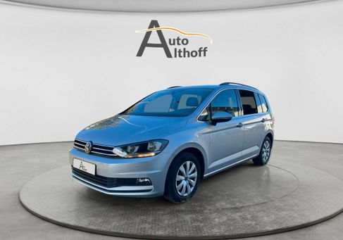 Volkswagen Touran, 2023 3