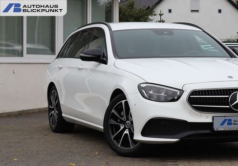 Mercedes-Benz E 220, 2022