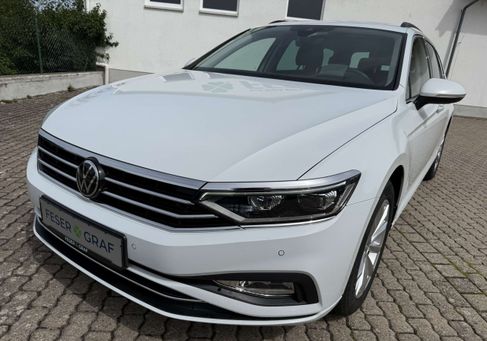Volkswagen Passat, 2023