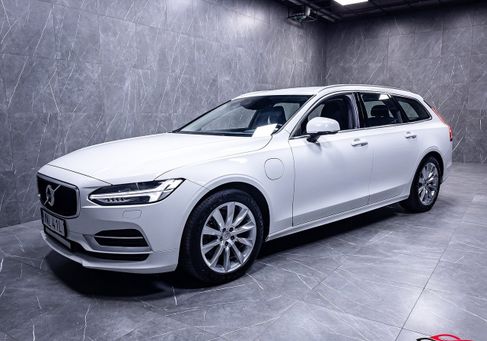Volvo V90, 2020