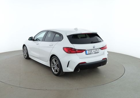 BMW 118, 2021