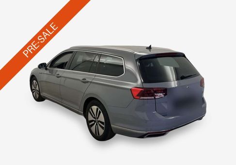 Volkswagen Passat Variant, 2022 3