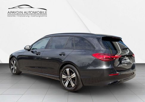 Mercedes-Benz C 220, 2023 3